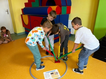 6C82783D-D46F-4088-8D74-97E924079DCC