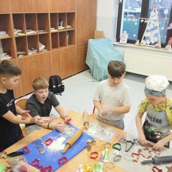 att.-ZCviBPbLdDOe3bYXT9SB4QoiDo92jywOxcld7Qym2I