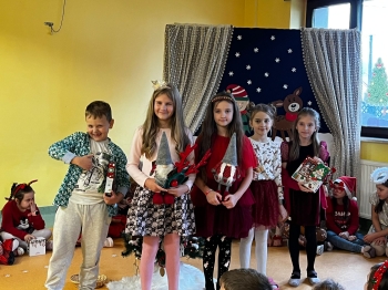 0a7eaeb1-5d13-4bb5-ba63-08014c4d947e