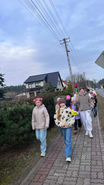 3dc5ec53-d7d9-4409-acef-a8ff521b5082