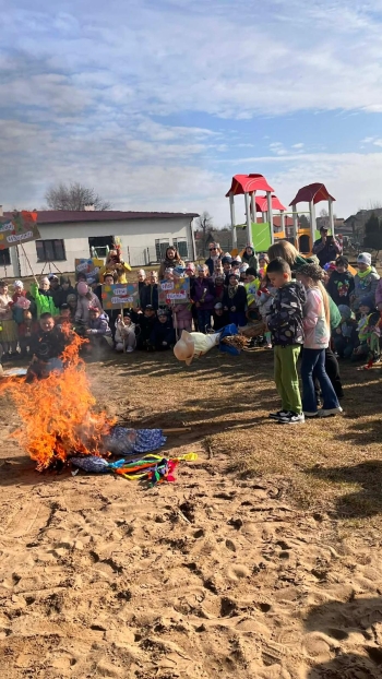 eff2d56f-6114-4895-a763-021d0aef2fa2