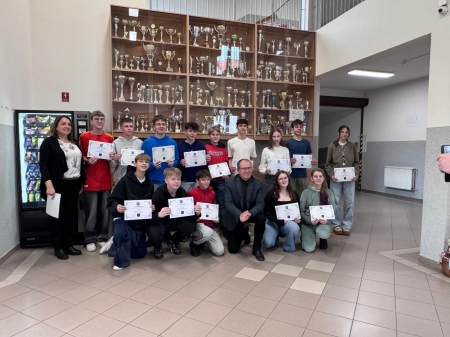 Stypendia dla uczniów klas 7 i 8